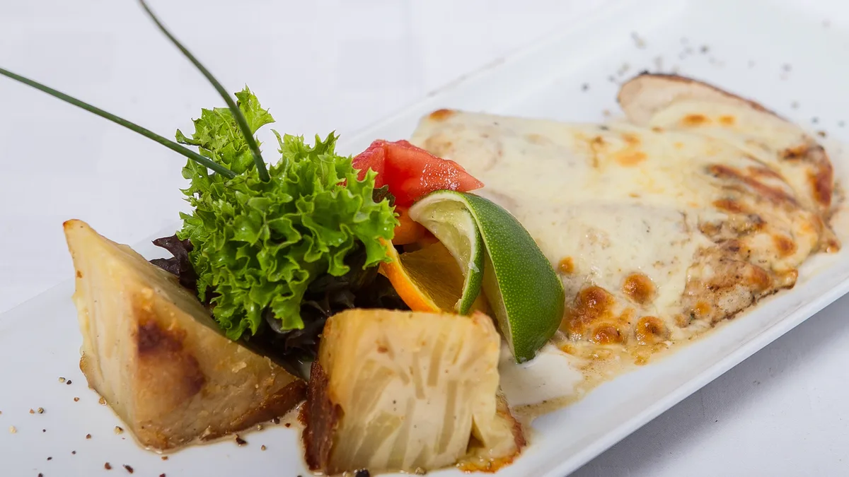 Mozzarellás csirkemell