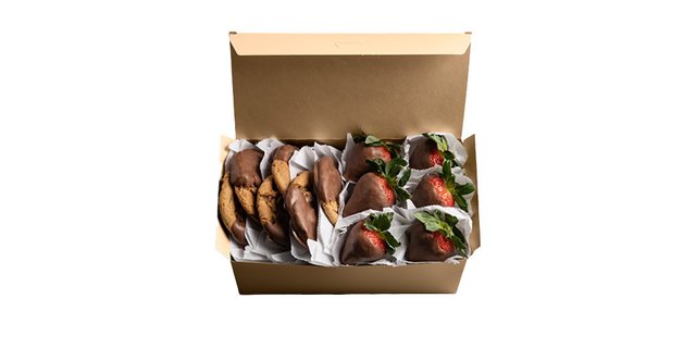 Dozen Chocolate-Dipped Strawberries and Cookies