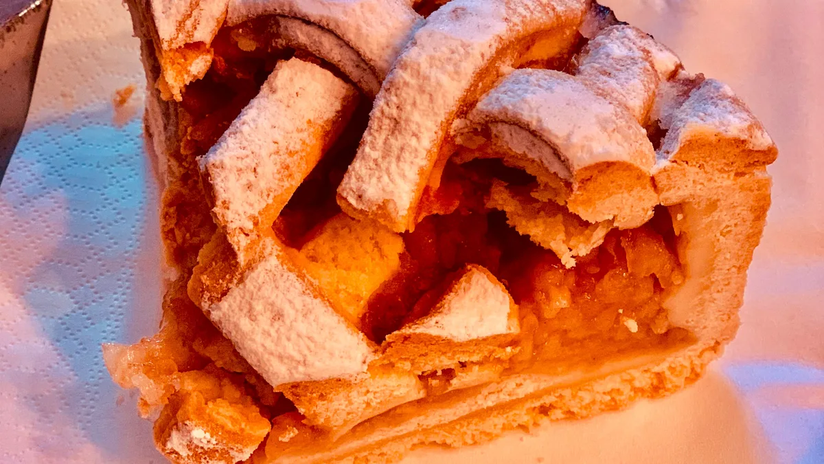 Almás pite
