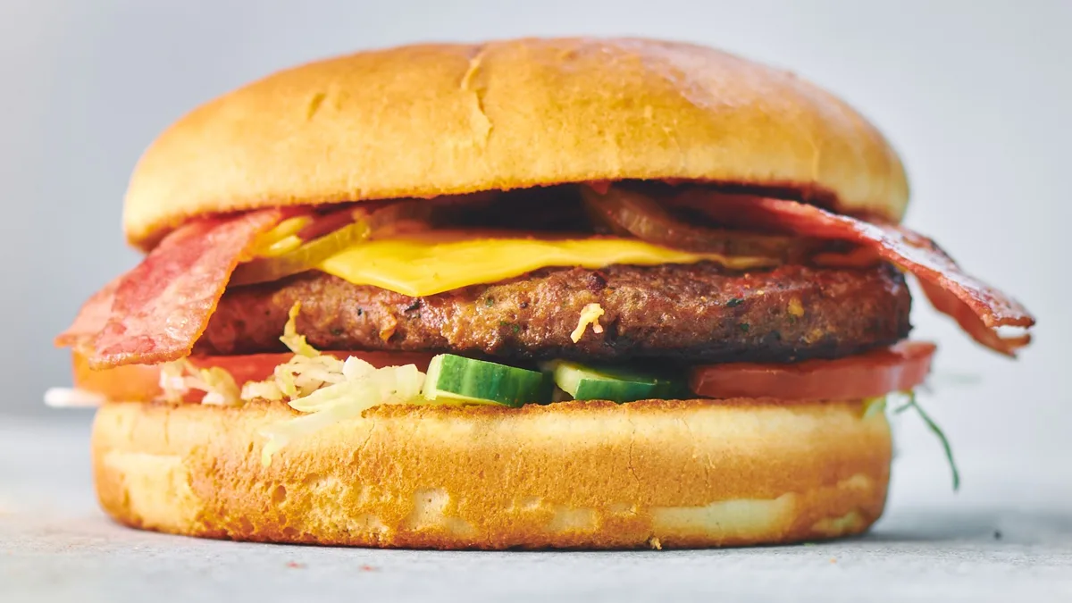 Bacon cheeseburger