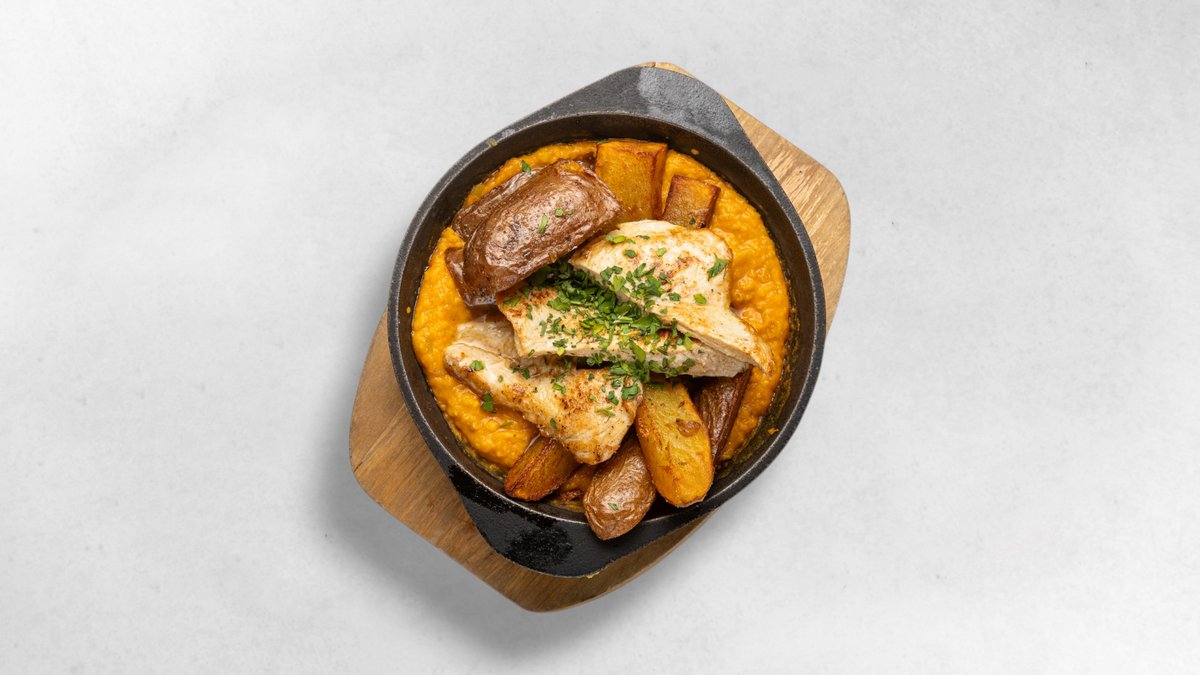 Gegrillte Landhendlbrust auf Rote Linsen-Dal