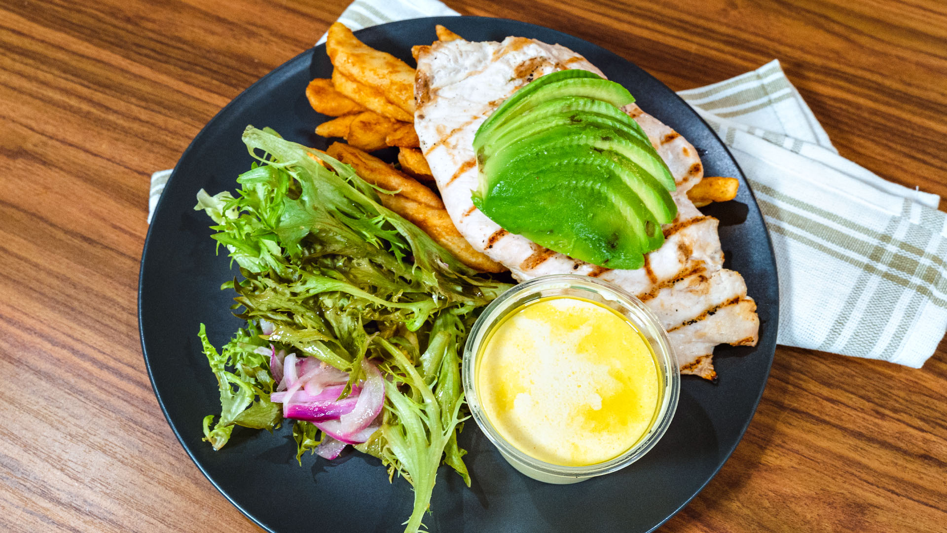 Pollo Avocado
