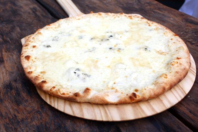 Quattro Formaggi Pizza