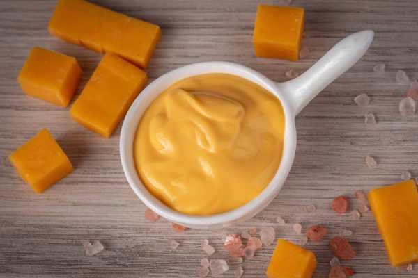 Sos cheddar