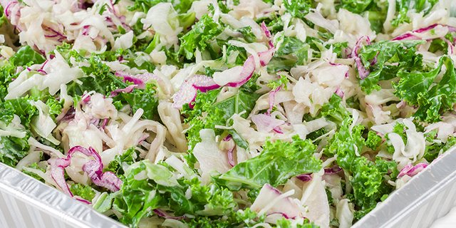 Avocado and Kale Mix Side Salad