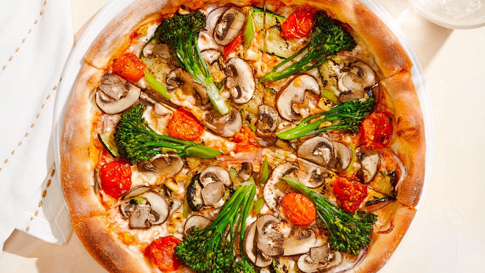 CALIFORNIA VEGGIE PIZZA