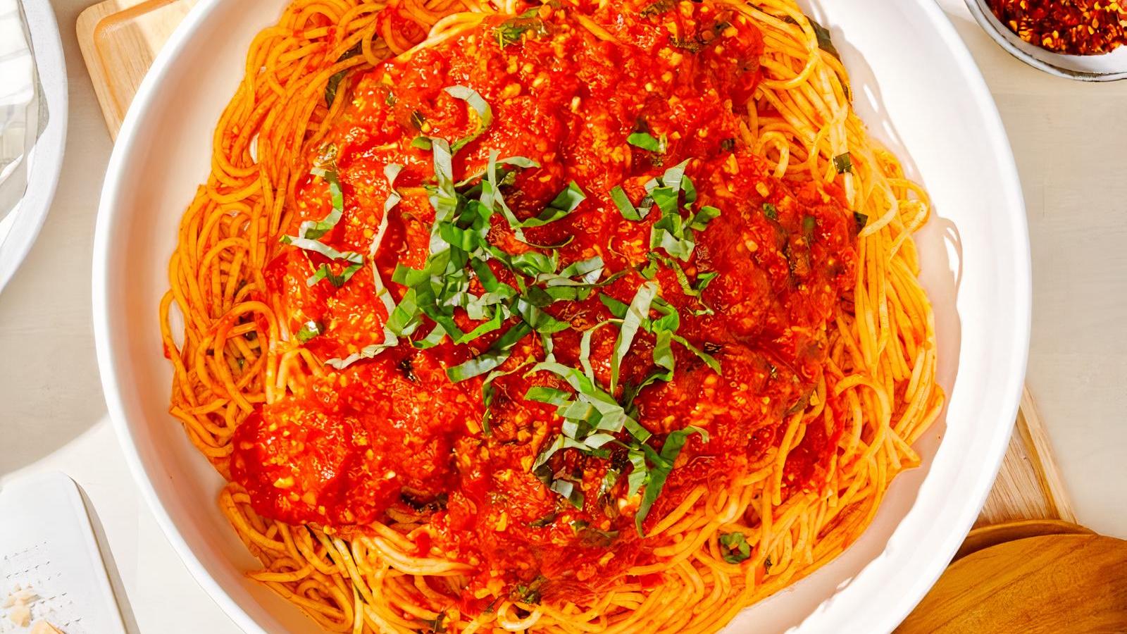 CATERING TOMATO BASIL SPAGHETTI