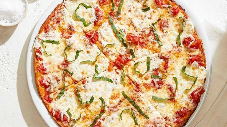 GLUTEN-FREE MARGHERITA PIZZA