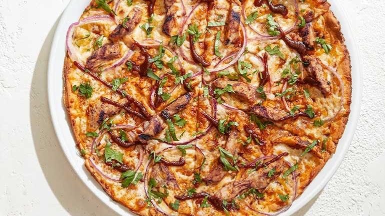 GLUTEN-FREE ORIGINAL BBQ CHICKEN PIZZA