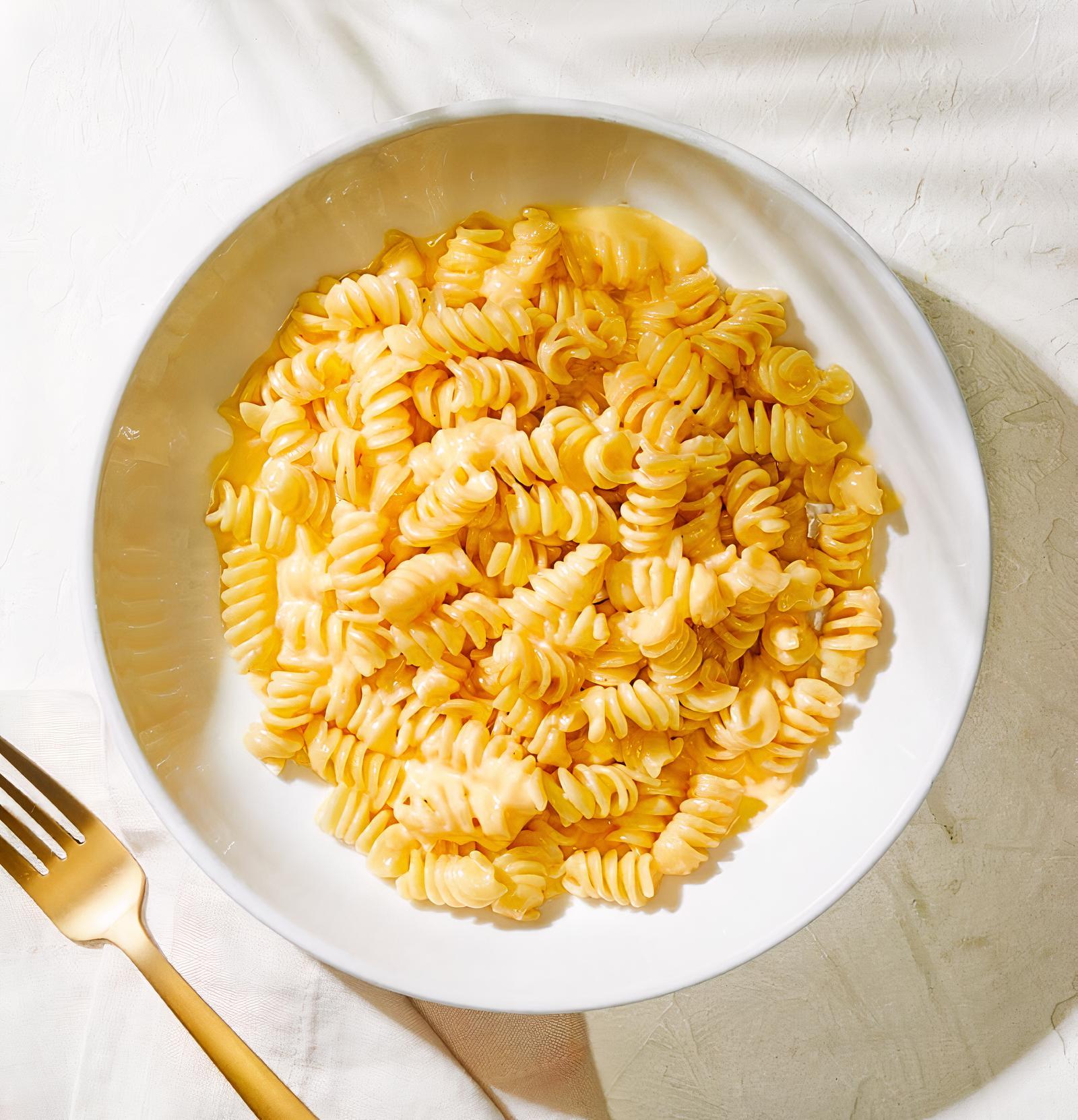 KIDS CURLY MAC 'N' CHEESE
