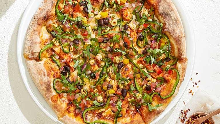 SPICY CHIPOTLE CHICKEN PIZZA