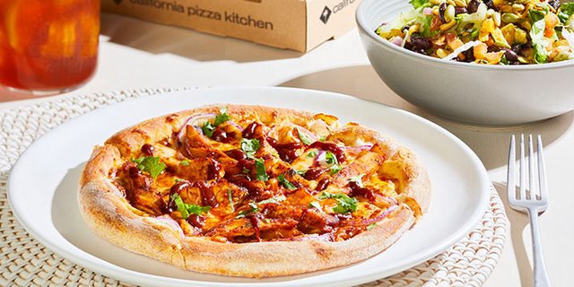 California Style Pizza Boxed Lunch.