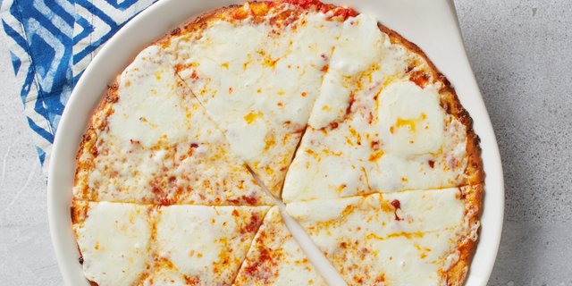 Gluten-Free Traditional Cheese Pizza