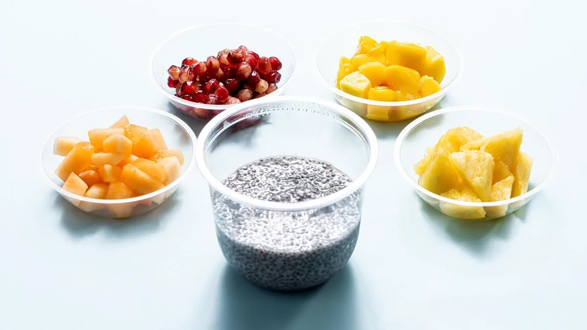 Chiamag puding gránátalmával és pirított mandula