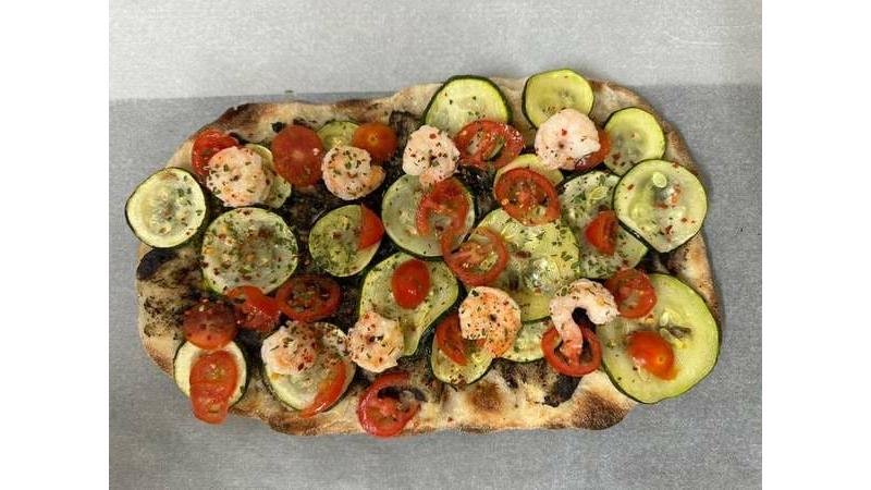 Pinsa anșoa și zucchine