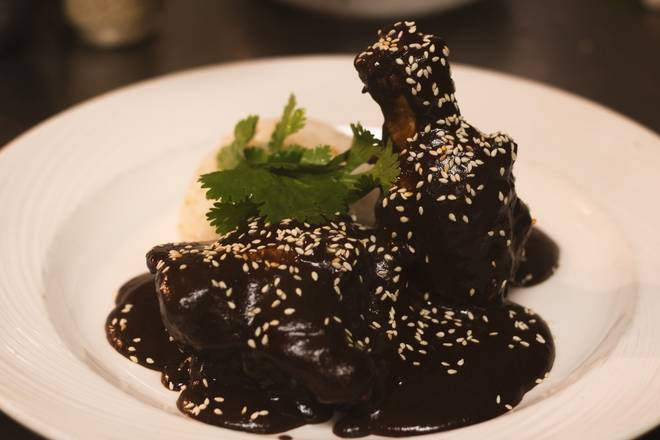 Mayan Mole con Pollo