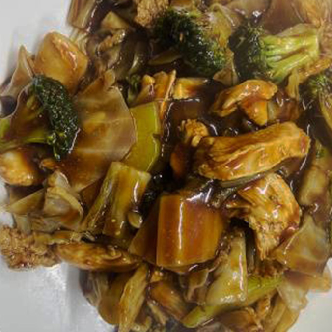 40.Chop Suey con Pollo en Salsa