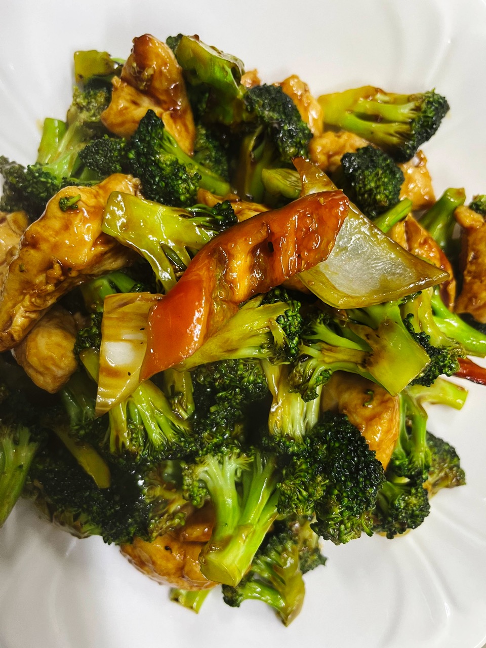 66.Trozos de Pollo con Brócoli