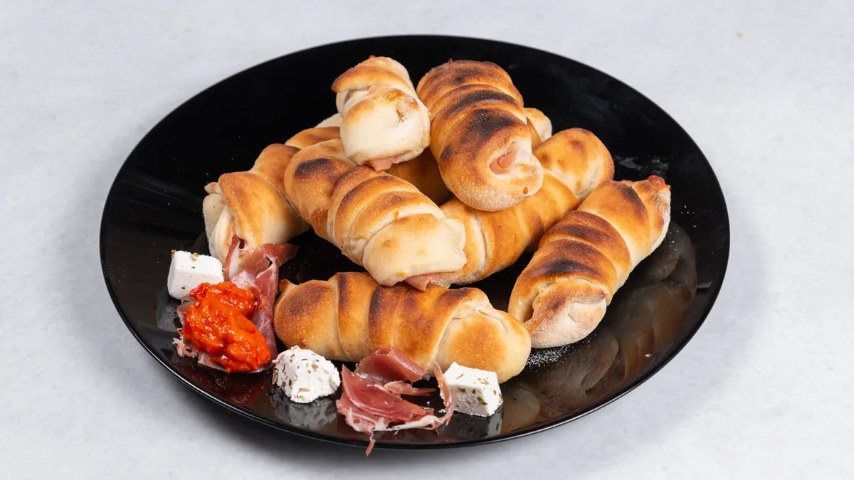 Kiflice ajvar-feta-pršut, 8 komada