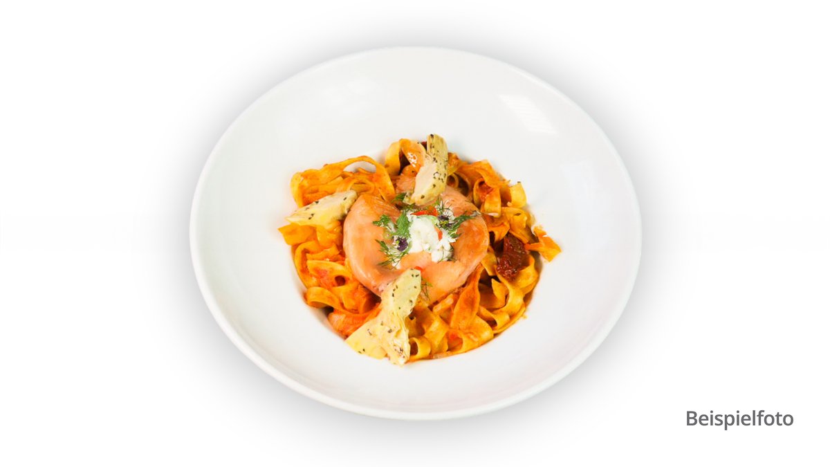 Tagliatelle al Salmone