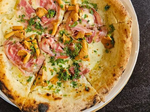 Pancetta e finferli