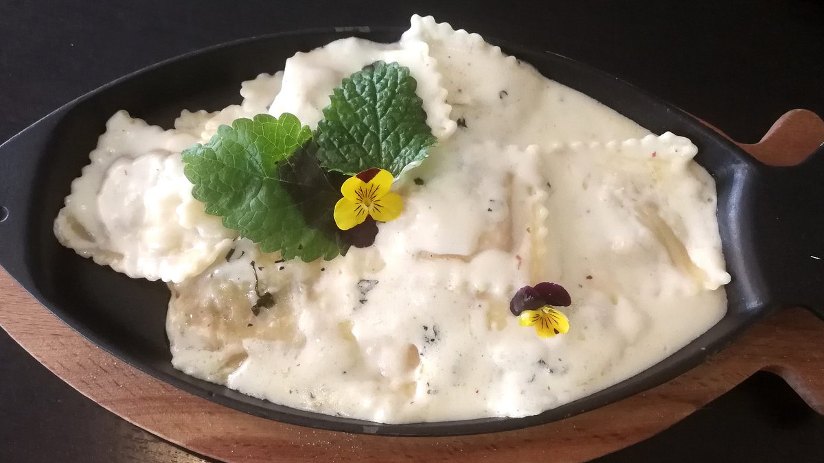Füstölt lazacos ravioli