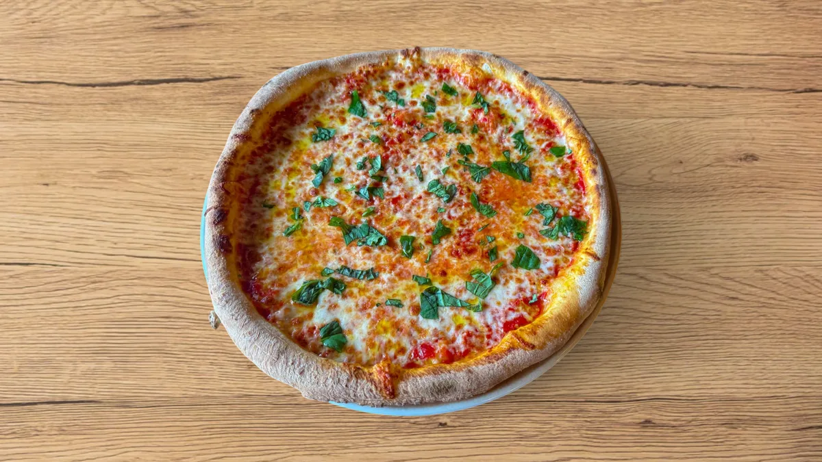 Margherita (V) pizza