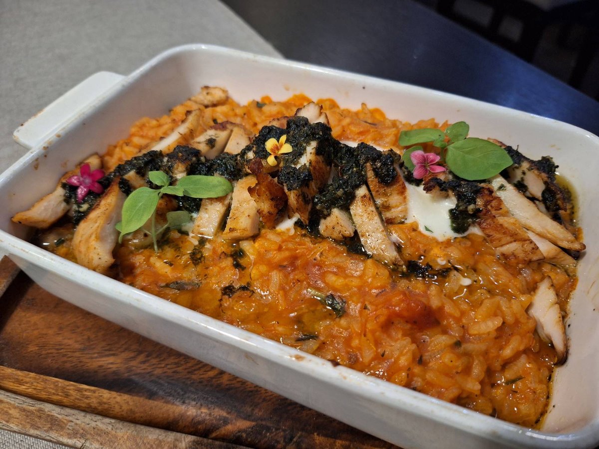 Paradicsomos risotto pestos csirkével