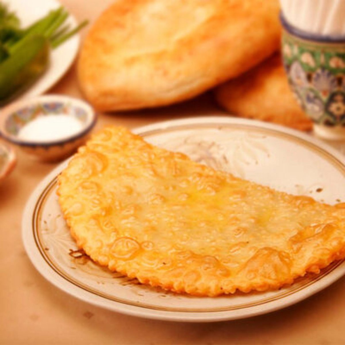 Чебуреки (1 шт)