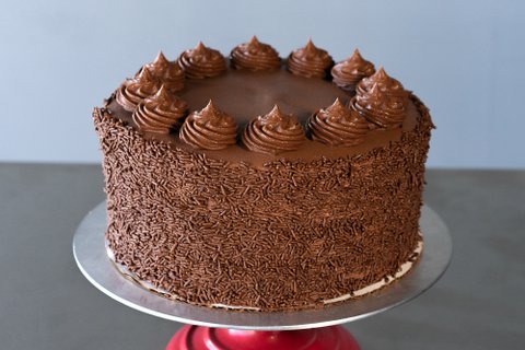 6" Chocolate Fudge Cake