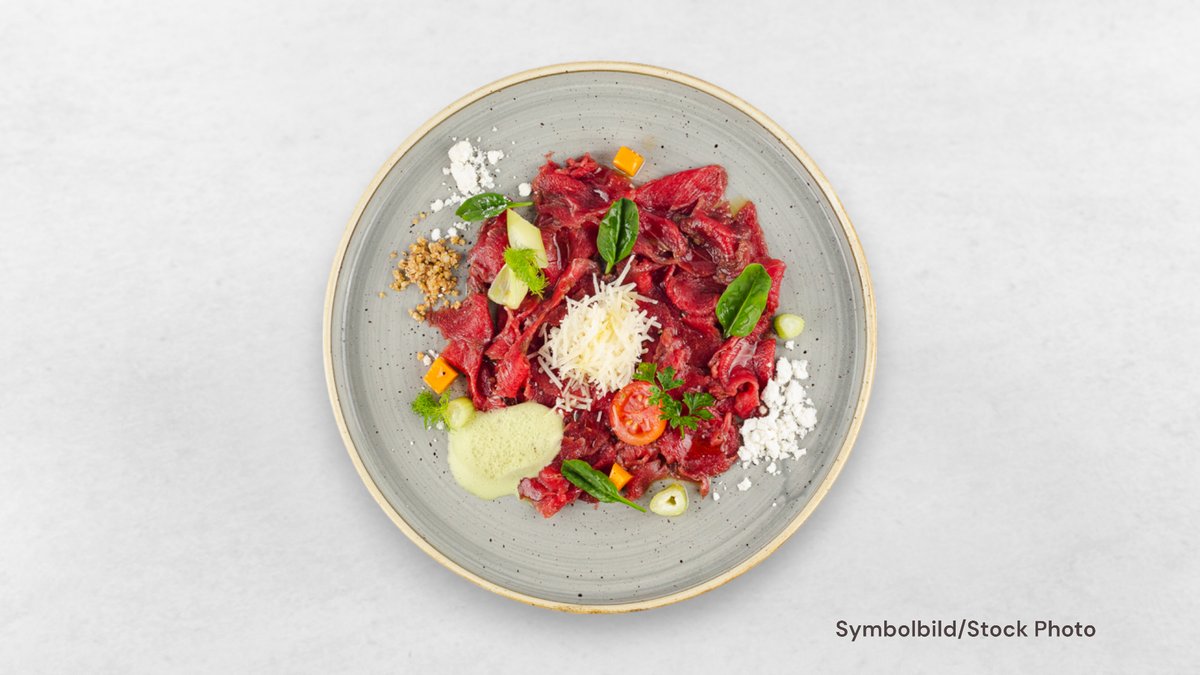 Rinderfilet-Carpaccio mit Feldsalat