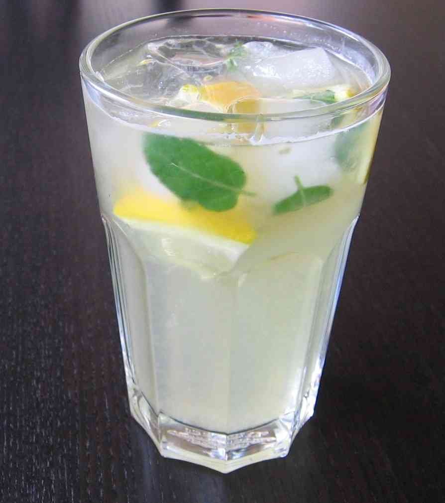 LIMONADA