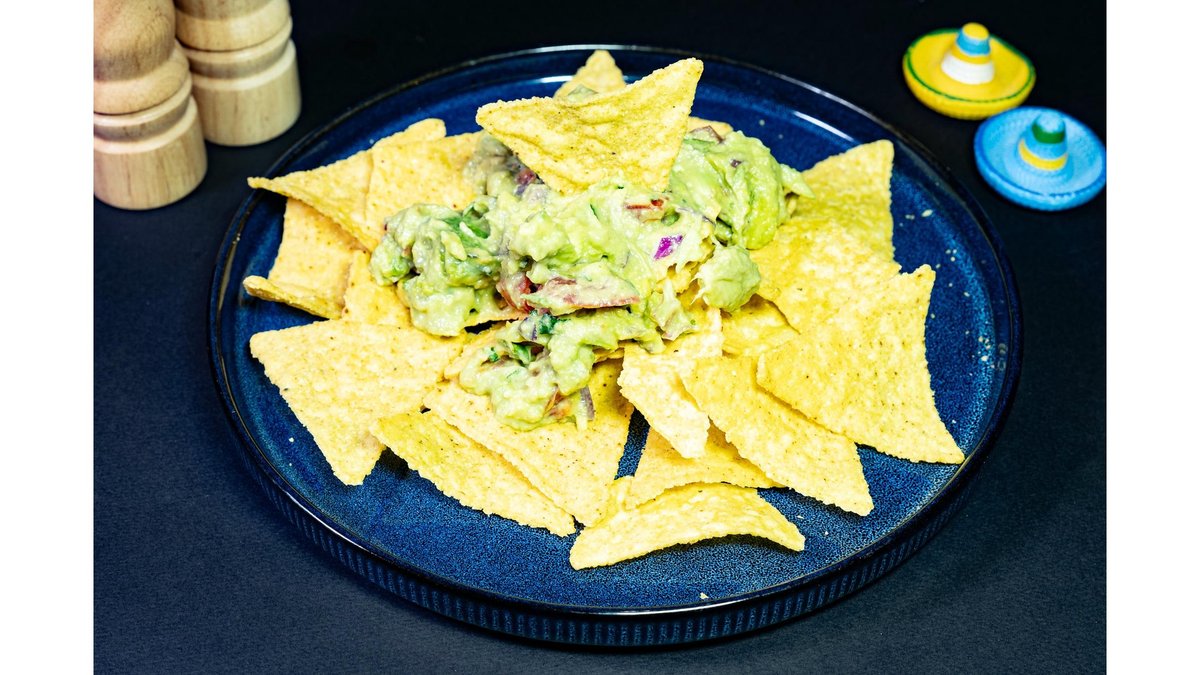 Nachos cu guacamole