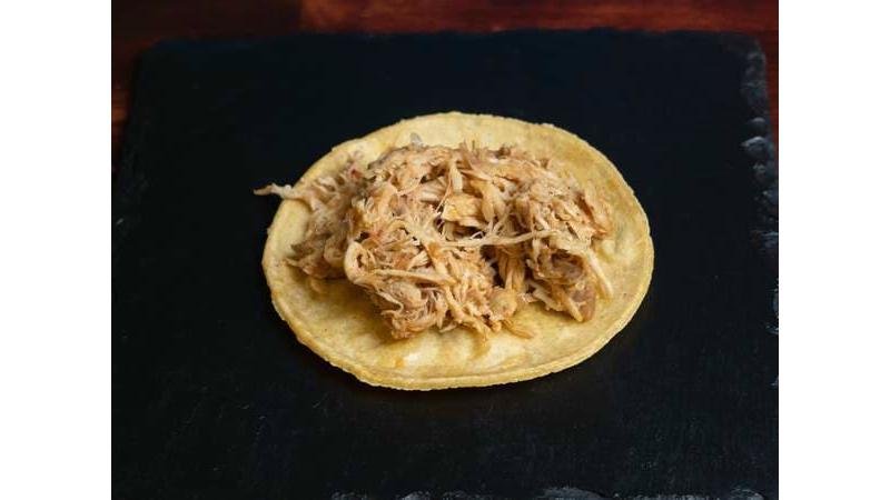 Taco de Tinga de Pollo