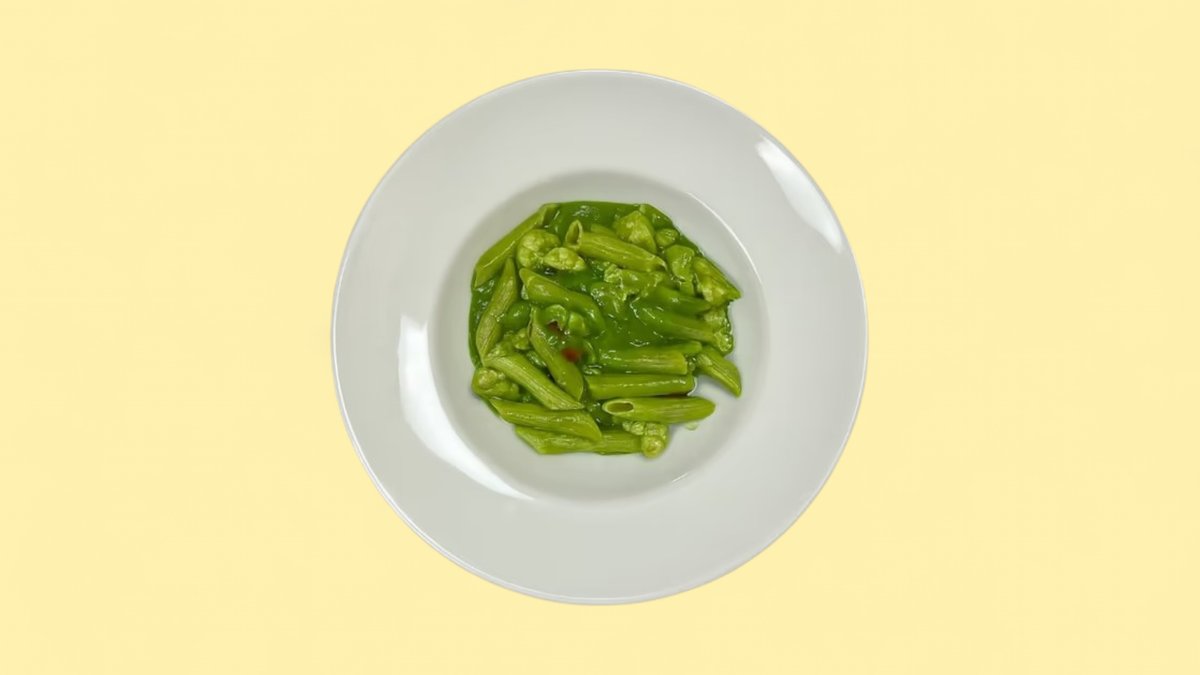 Penne with Spinach Cream and Shrimps