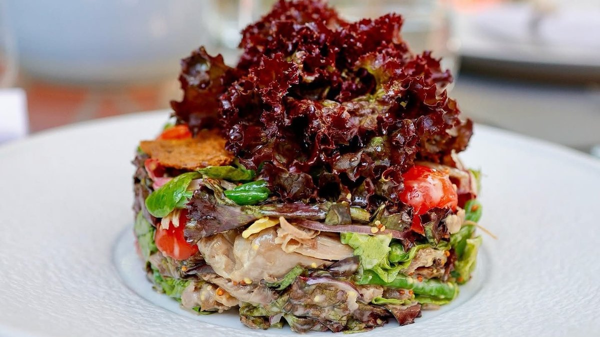 Crispy Duck Salad With Green Beans And Mustard Dressing