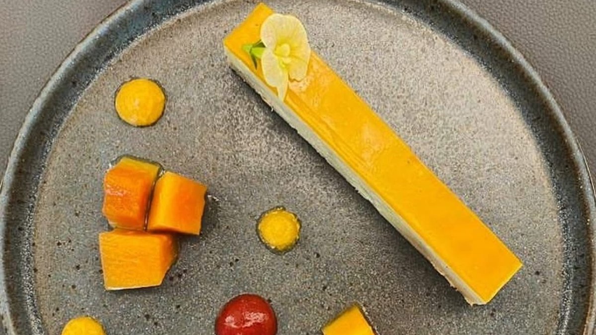 Foie Gras With Papaya And Sauternes Wine Jelly