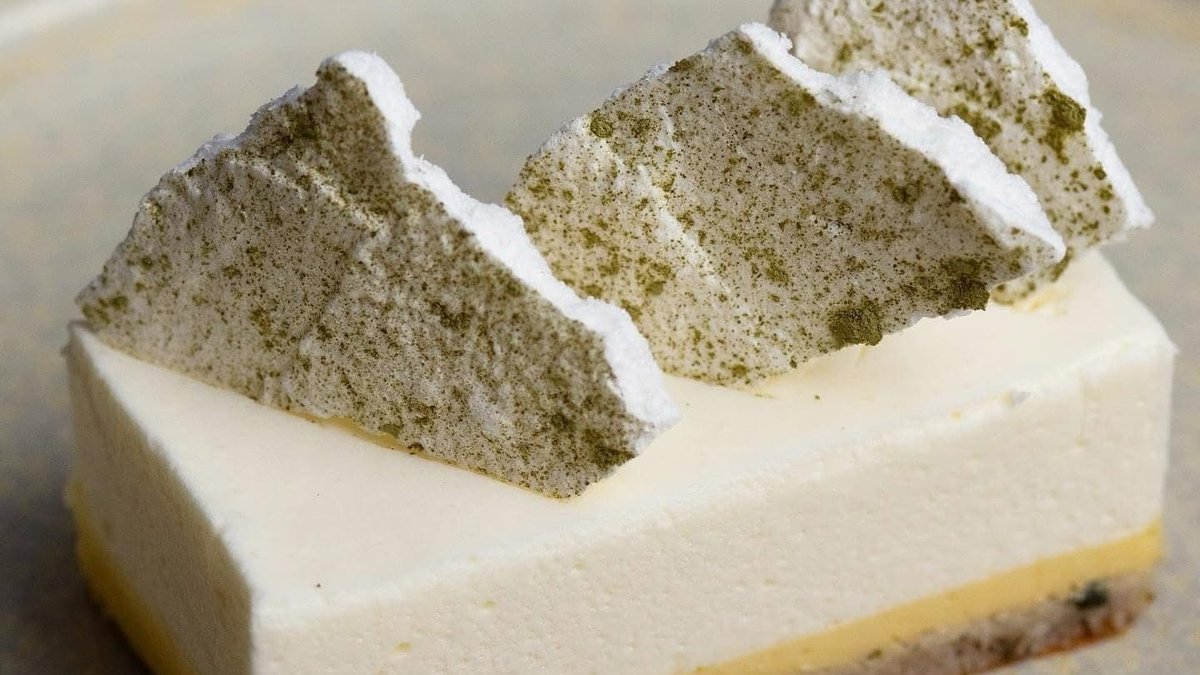 Yuzu Cake With Matcha Meringue