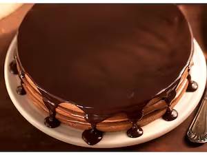 Melhor Bolo de Chocolate do Mundo (14 Fatias)