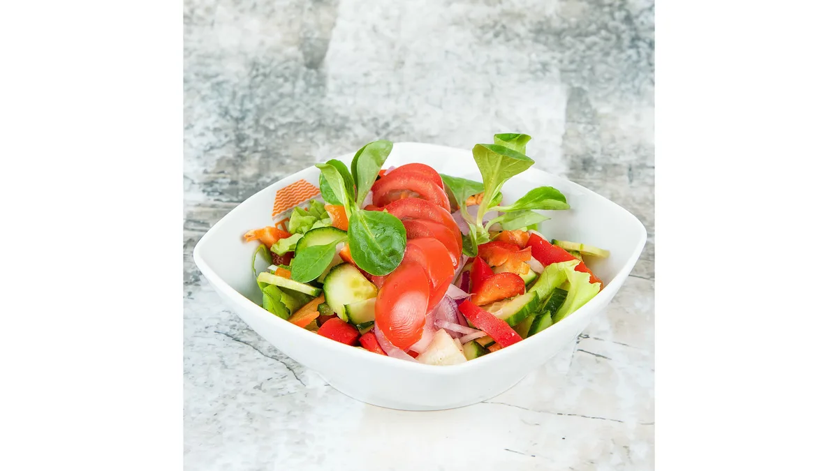 Salată asortată de vară