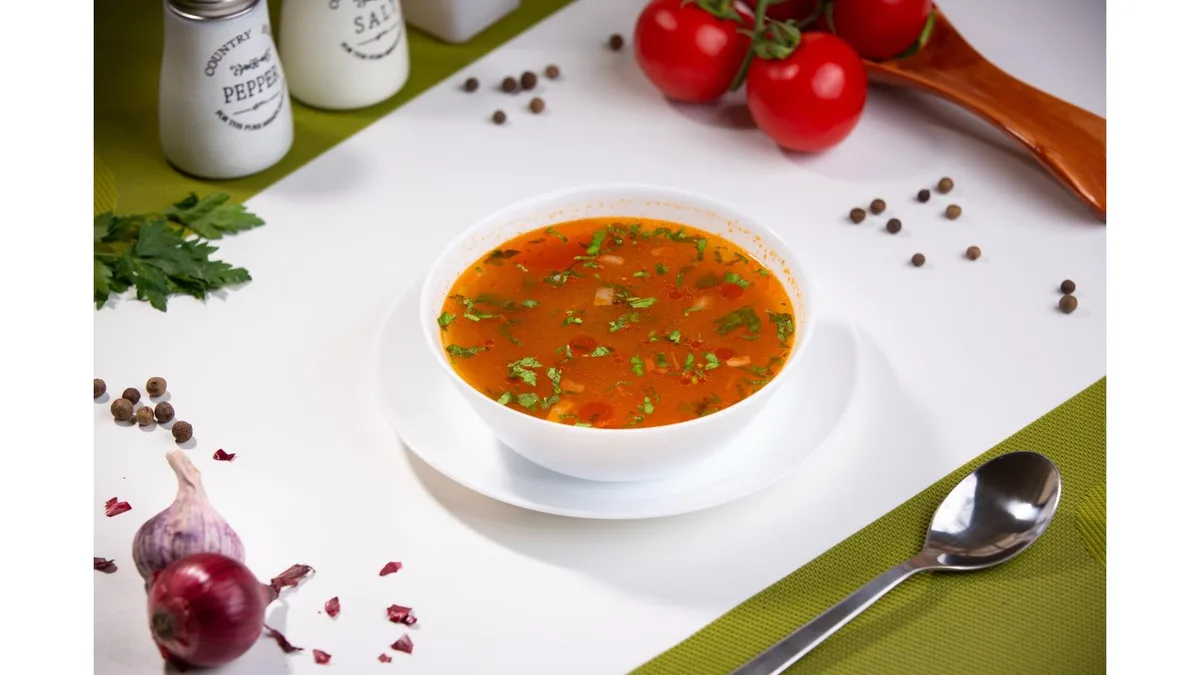 Ciorbă de fasole cu afumătură