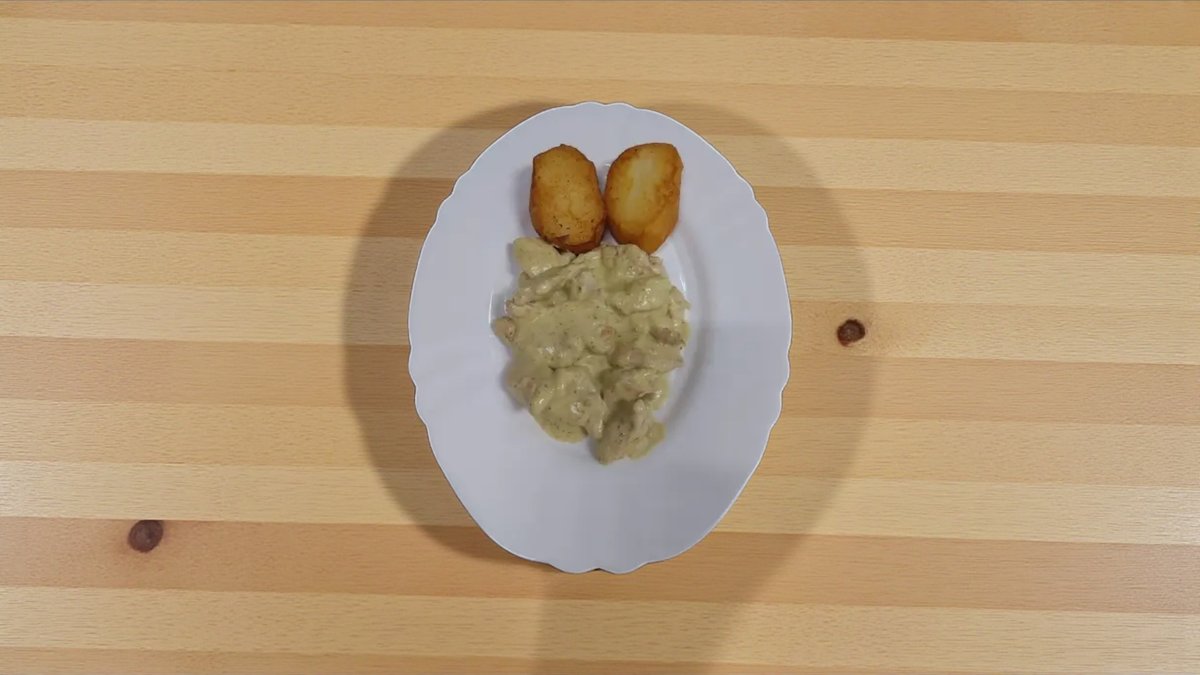 Piept de pui cu sos de busuioc