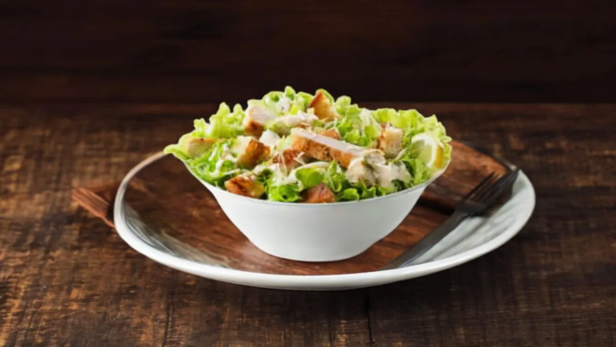 Salată Caesar