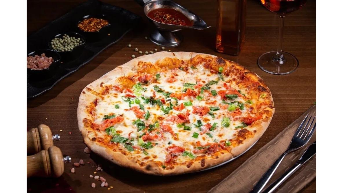 Pizza con salmone ø32cm