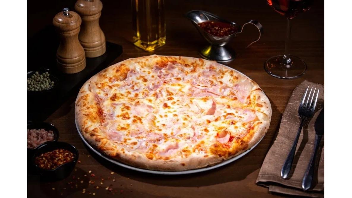 Pizza prosciutto ø52cm