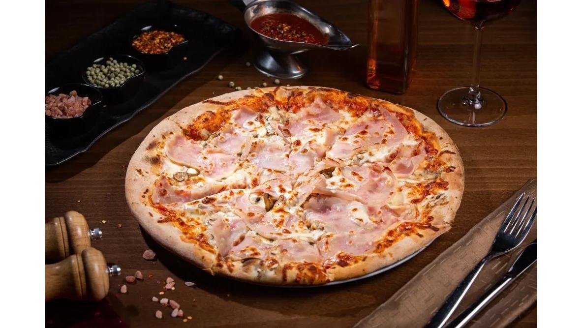 Pizza prosciutto e funghi ø52cm