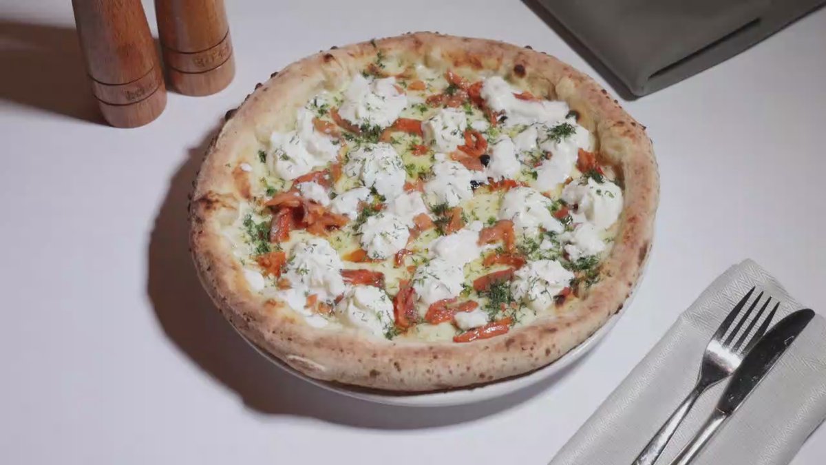 Pizza Salmone and Philadelphia