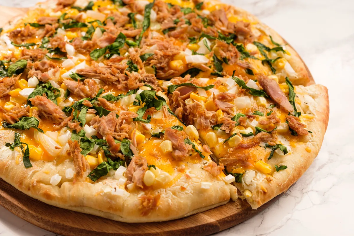 Tuna Pizza 22cm