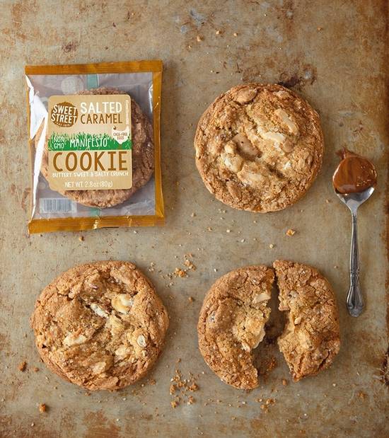 Sweet Street Large Salted Caramel Crunch Cookie