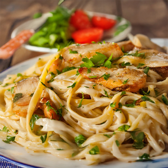 Espaguetis en Salsa Blanca